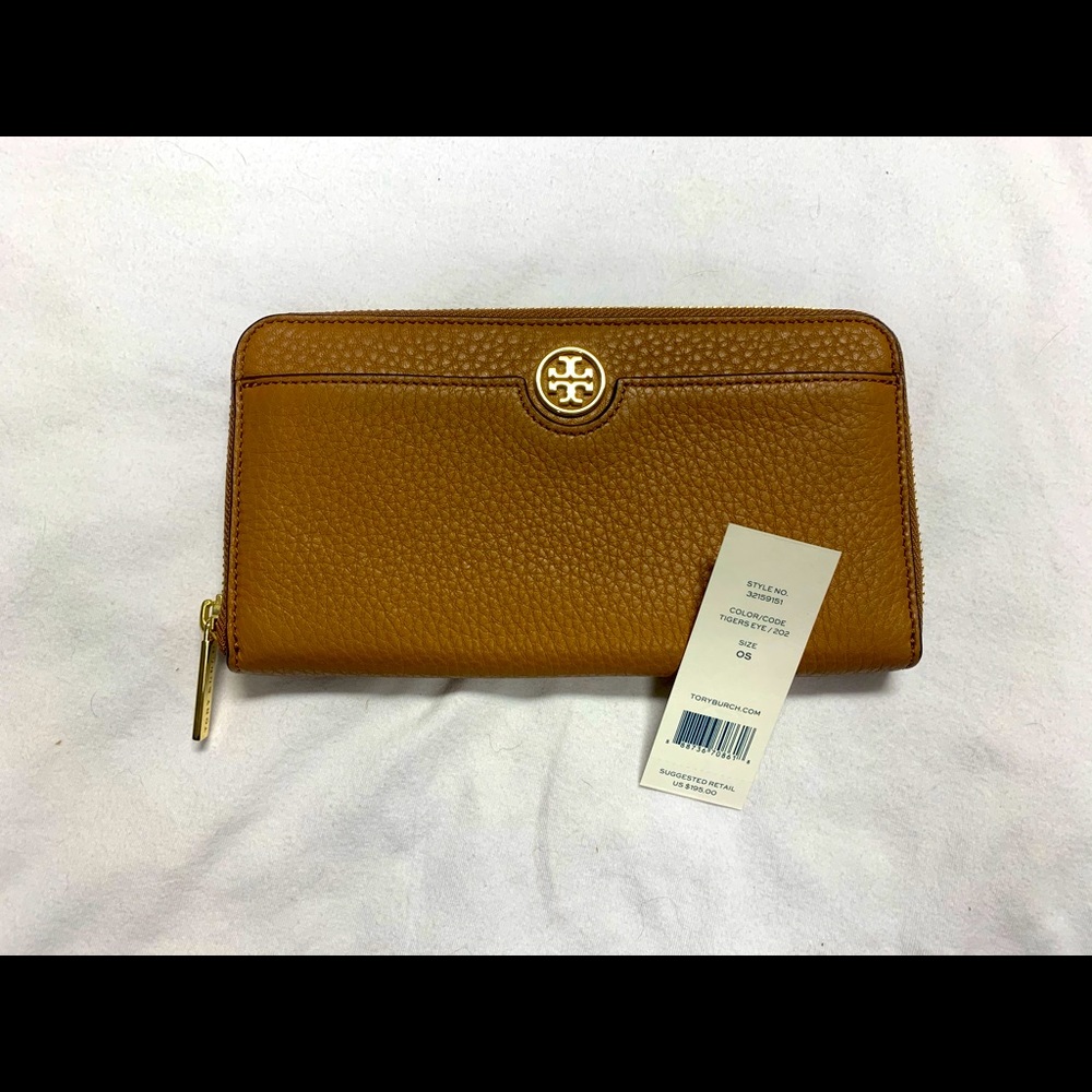 NEW TORY BURCH ZIP WALLET